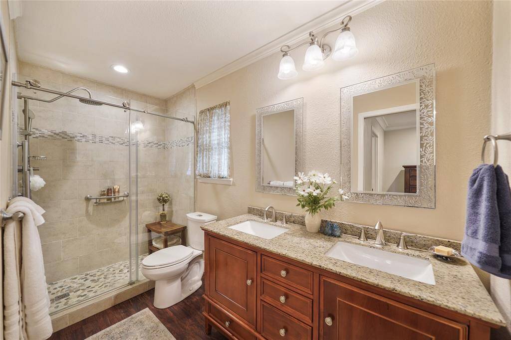 Additional view showing the open layout and access to en-suite WALK IN SHOWER.