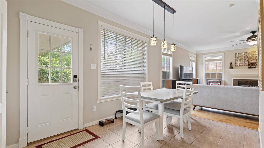 another view of breakfast area