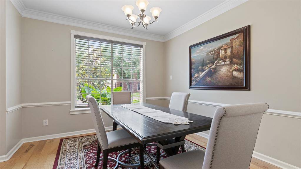 Formal dining room