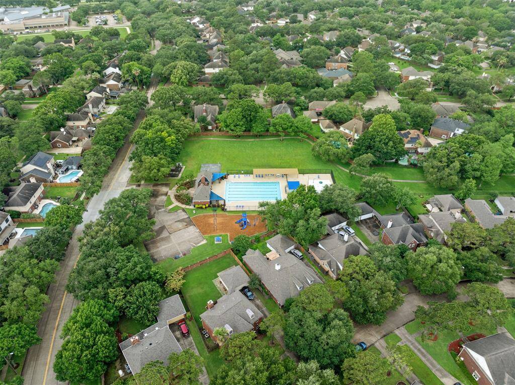 neighborhood pool and playground