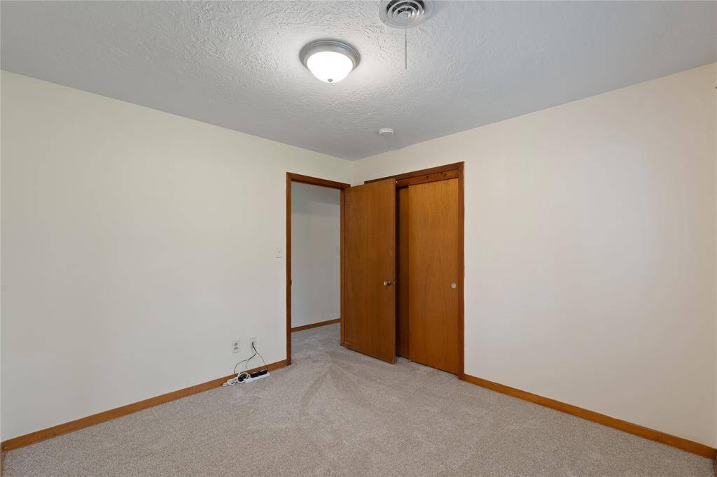 Secondary Bedroom 2 10x10 in the middle of the hall