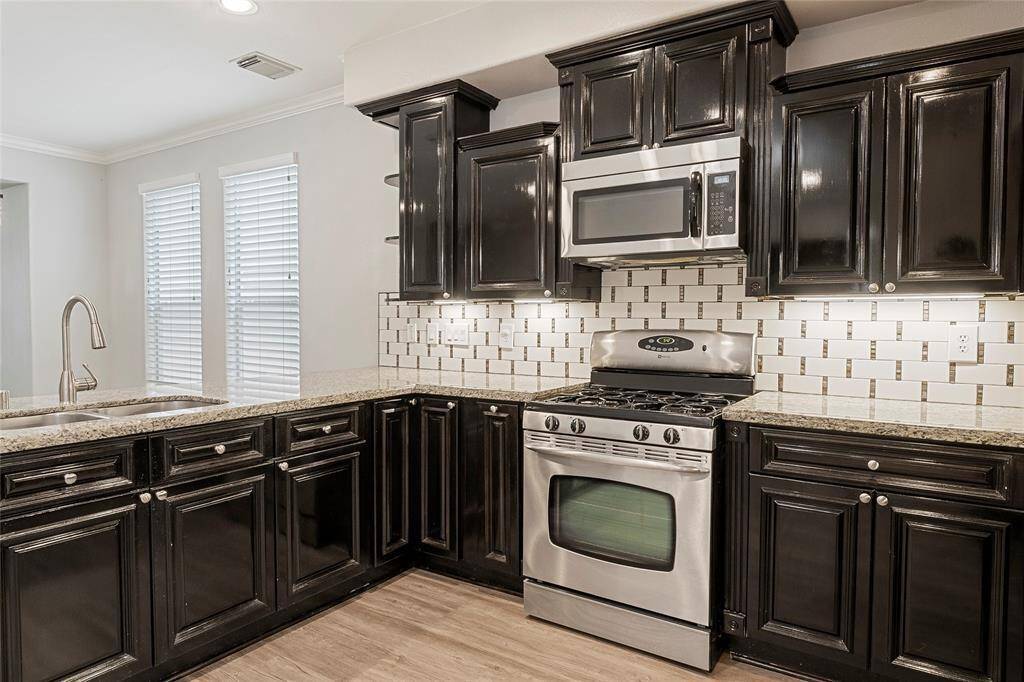 Chefs Kitchen, with endless counter space