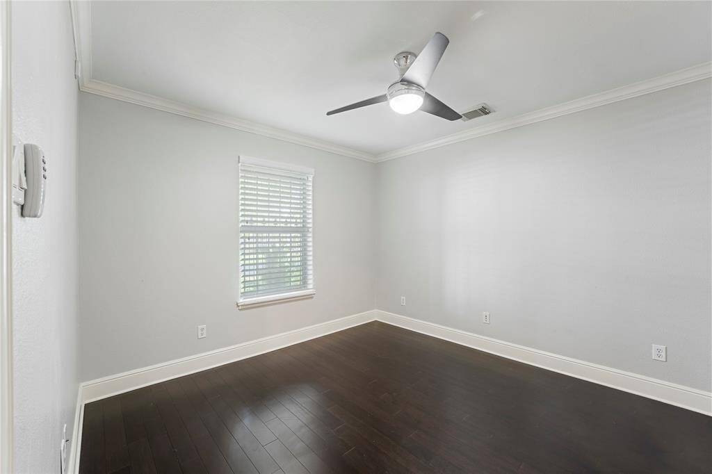 Large secondary bedroom on the first floor with an ensuite bath