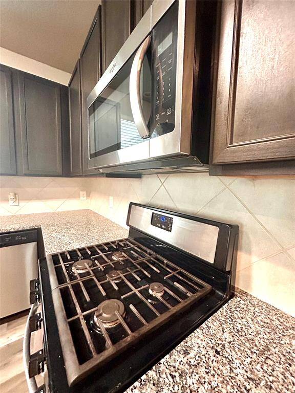 Gas stove