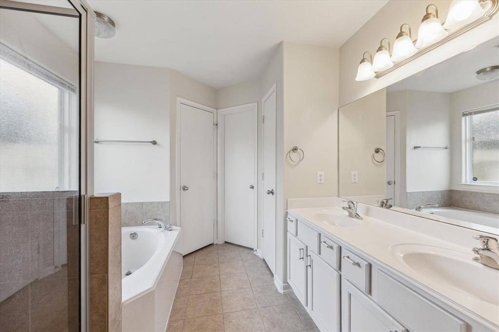 Primary bath