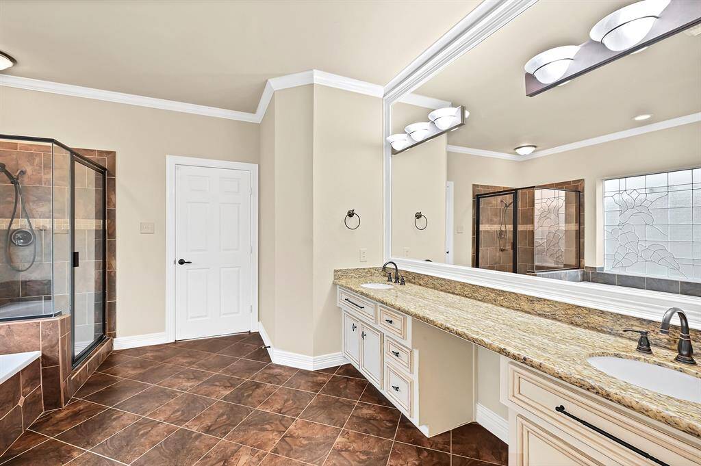 Separate tub and Shower