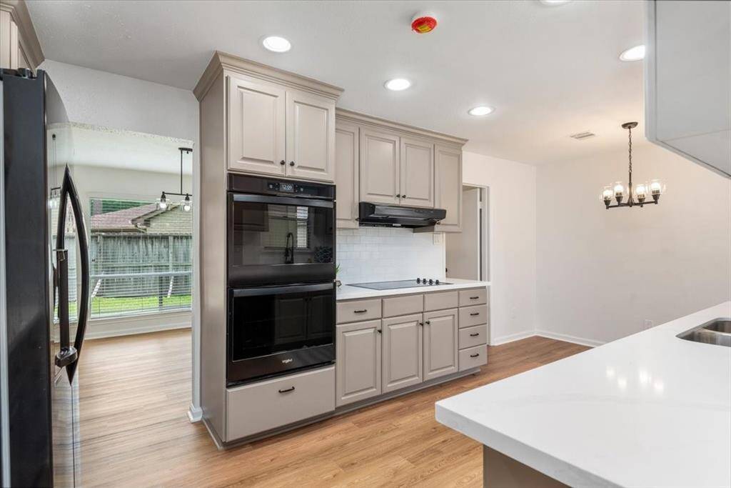 Double ovens! WOW!