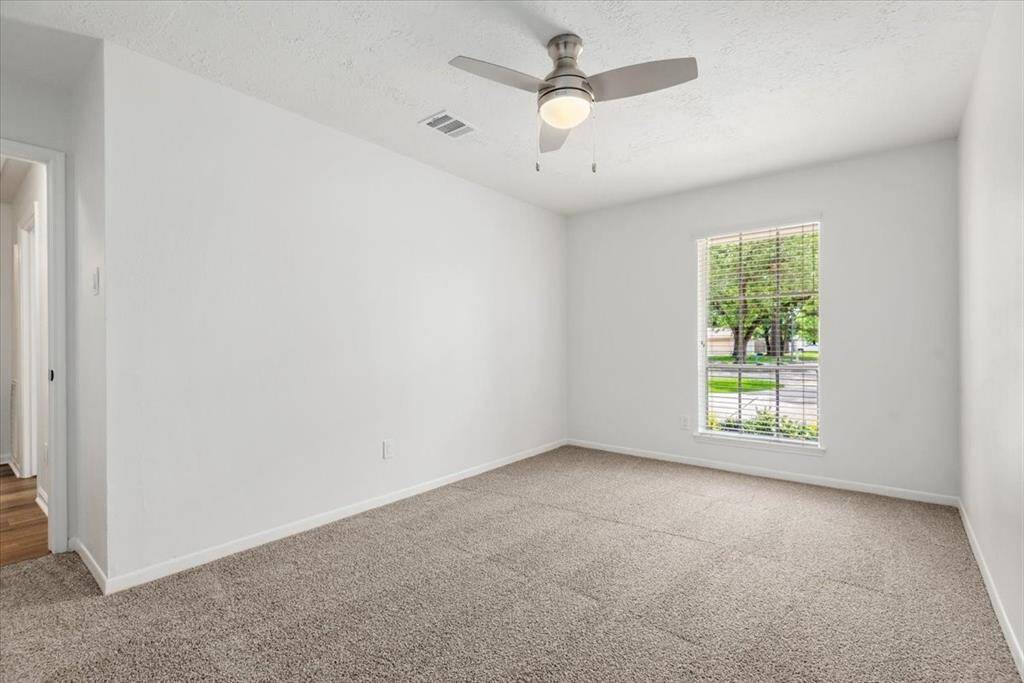 Secondary bedroom #1