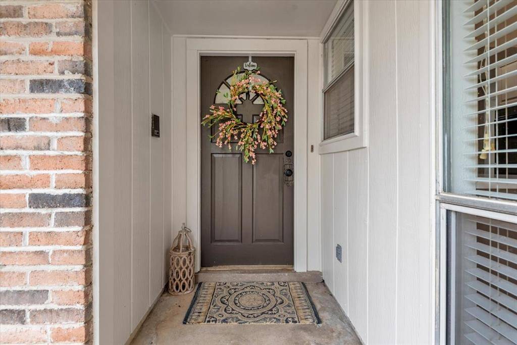 Welcoming entry!