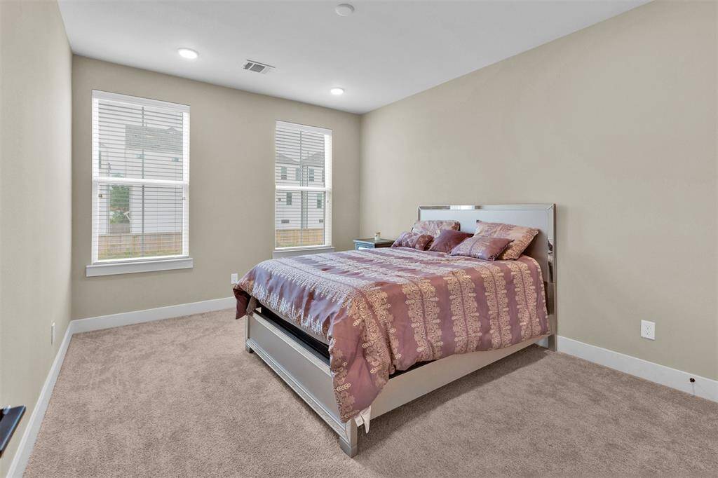 3rd guest bedroom.