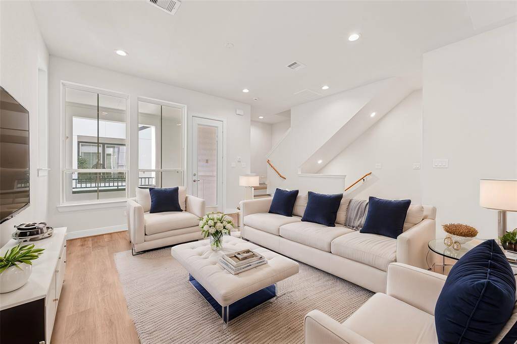 *Photos of similar floor plan. Finishes may vary.