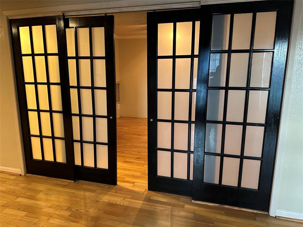 2nd Bedroom entry door