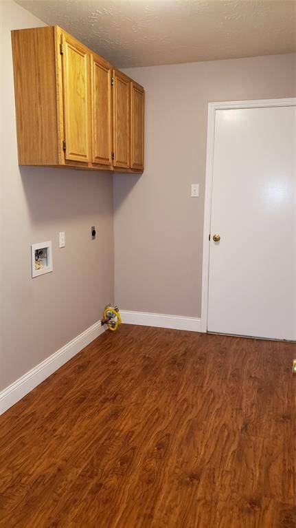 Utility room with storage space inside the home