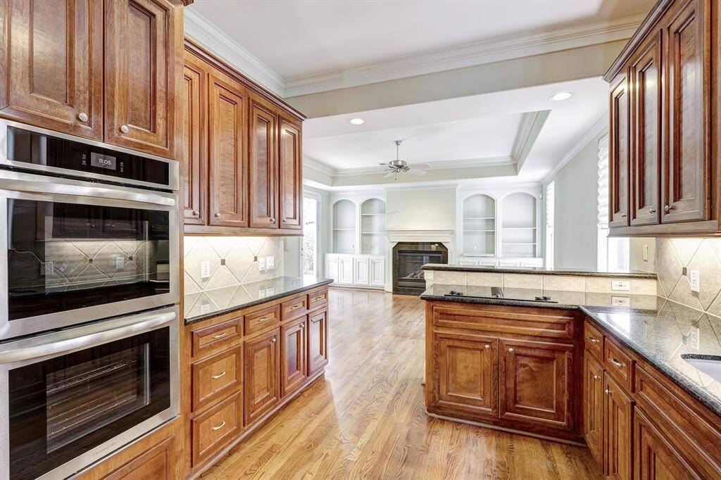 Kitchen open to Family Room
