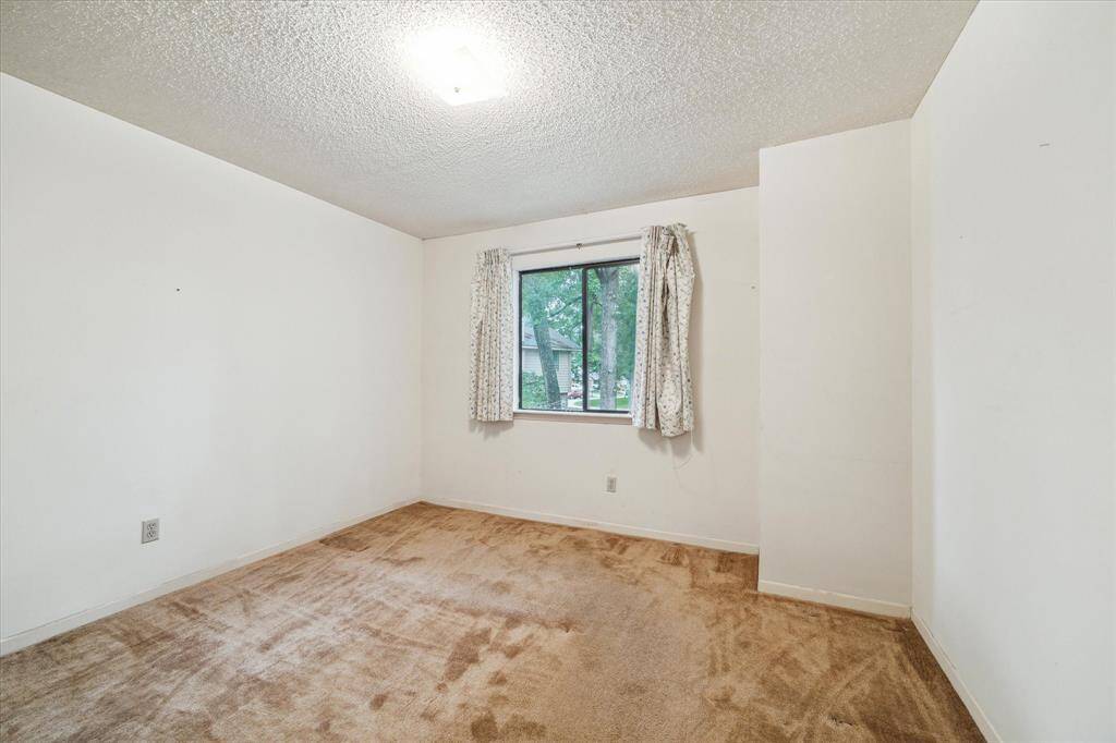 Extra Bedroom.