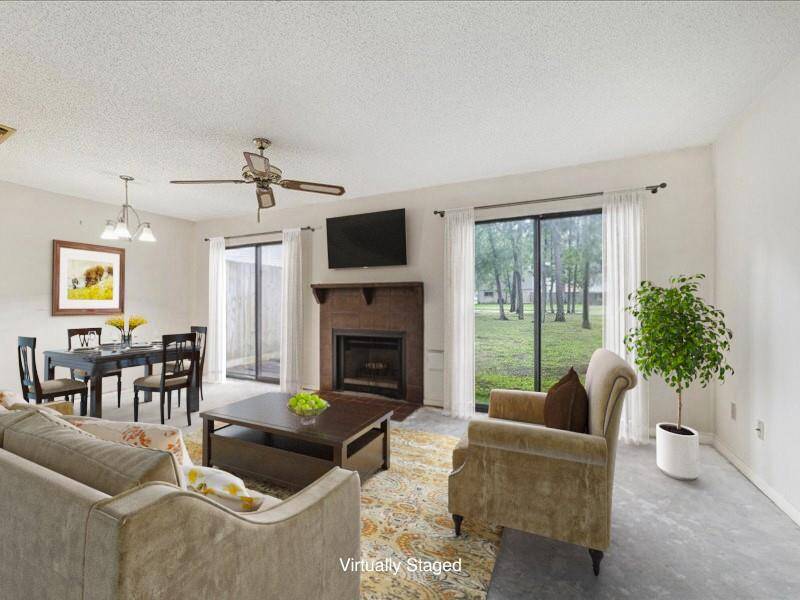 Living/breakfast area looking out into the yard.