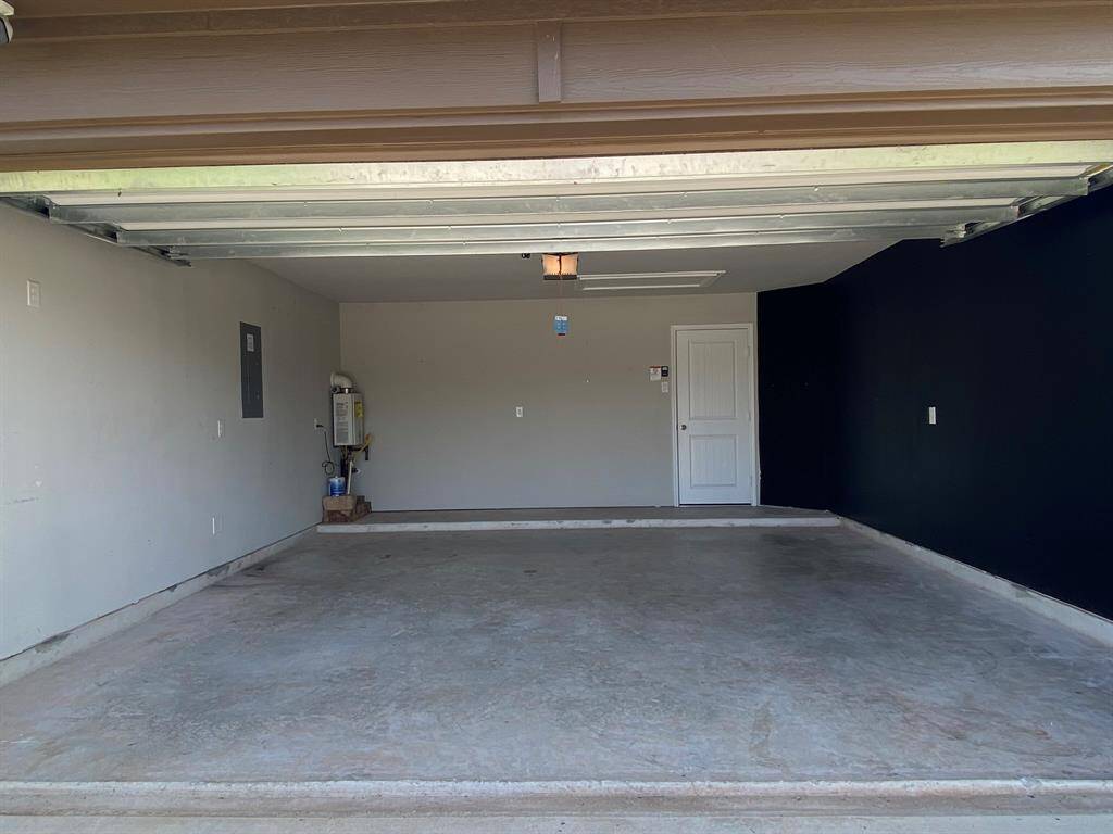 Spacious 2-car garage