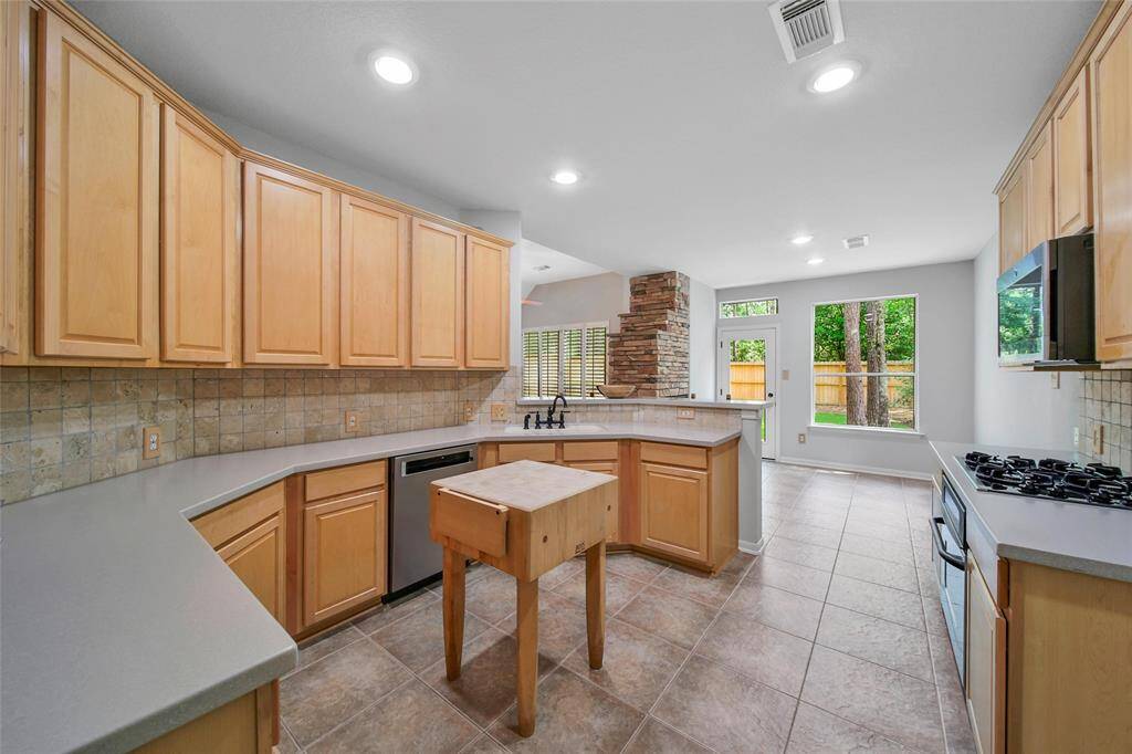 This is a kitchen to love!
