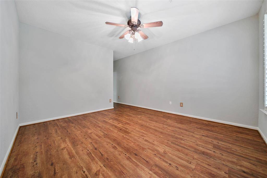 Large wall space makes for easy furniture arrangement.