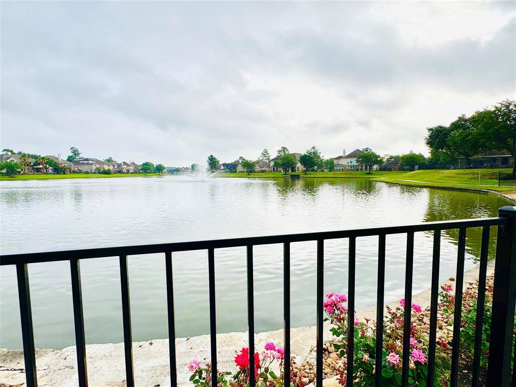 Community Lakes