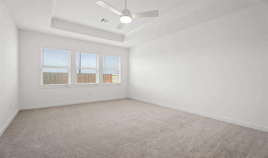 Spacious primary suite (*Photo not of actual home and used for illustration purposes only.)