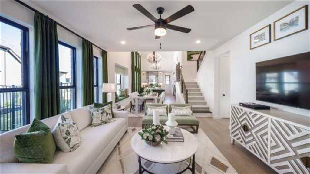 Family Room 4