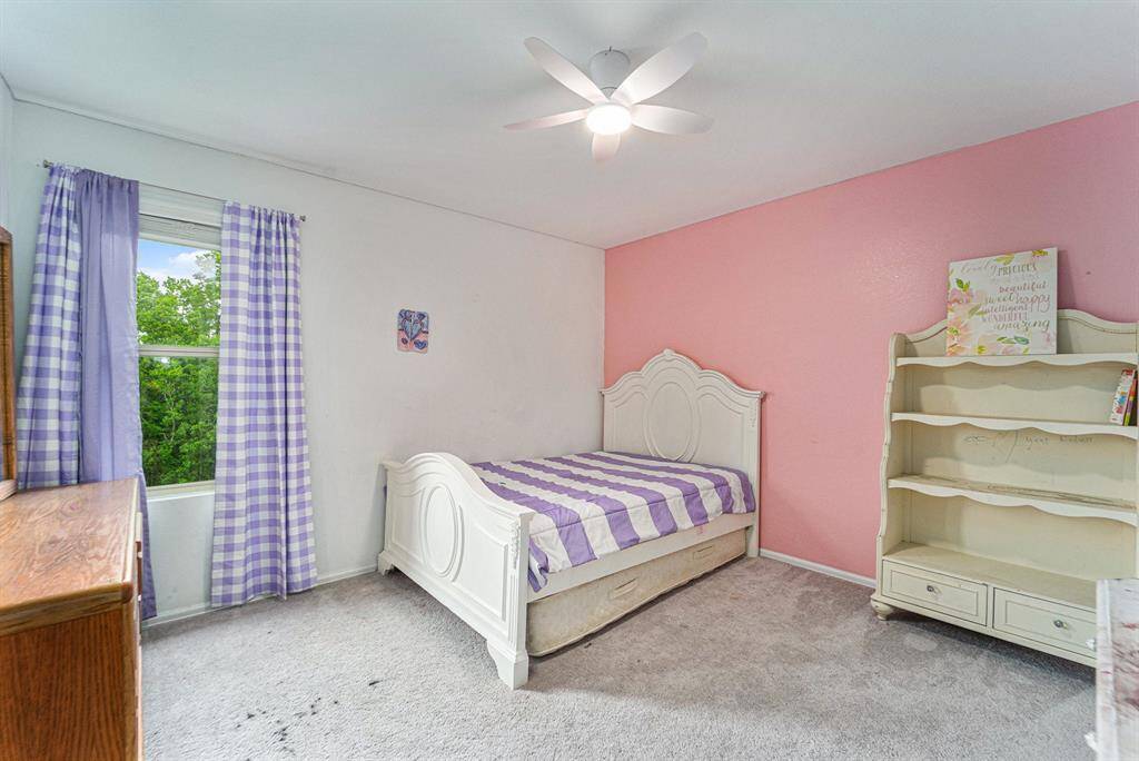 Bedroom 5, Ustairs
