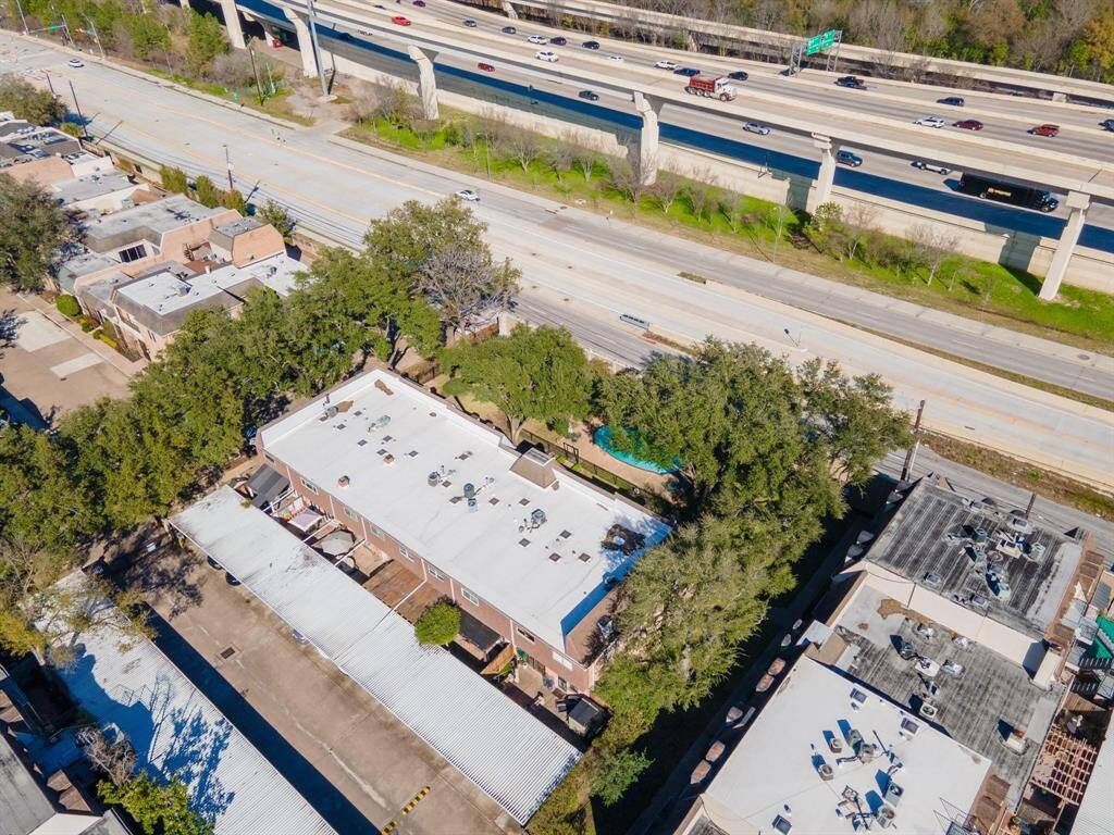 This prime location offers easy access to major highways.