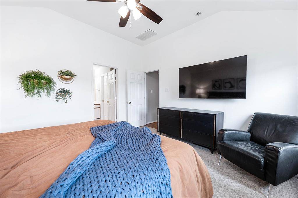 Can Accommodate A King Bed.