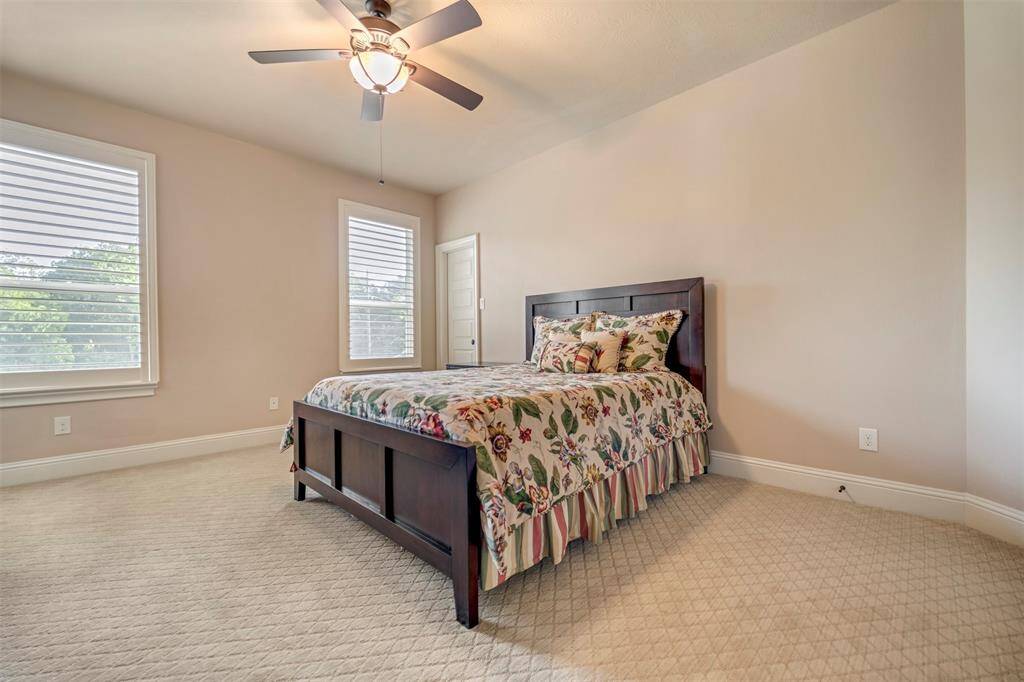 UPSTAIRS features two large bedrooms both with separate ensuite bathrooms.  The ultimate in privacy, flexibility and convenience!