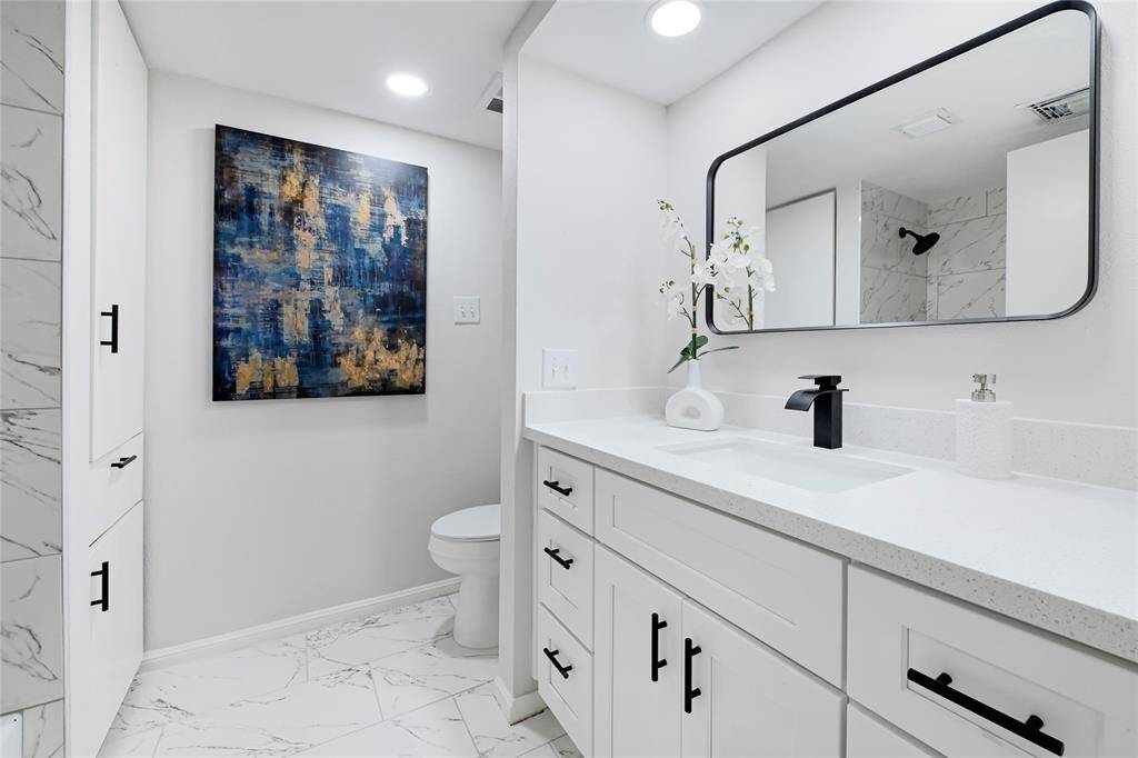 Full bath downstairs--another angle