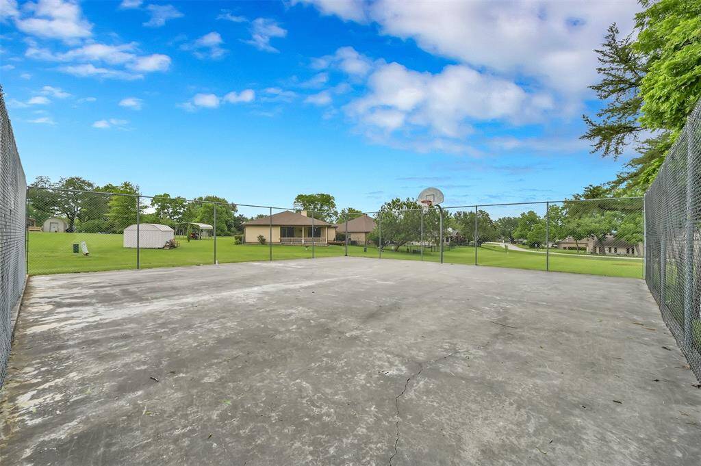 Cape Conroe's Basketball Court