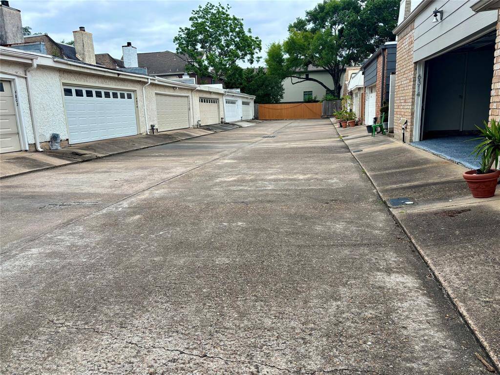 Rear Driveway Entry to Garage