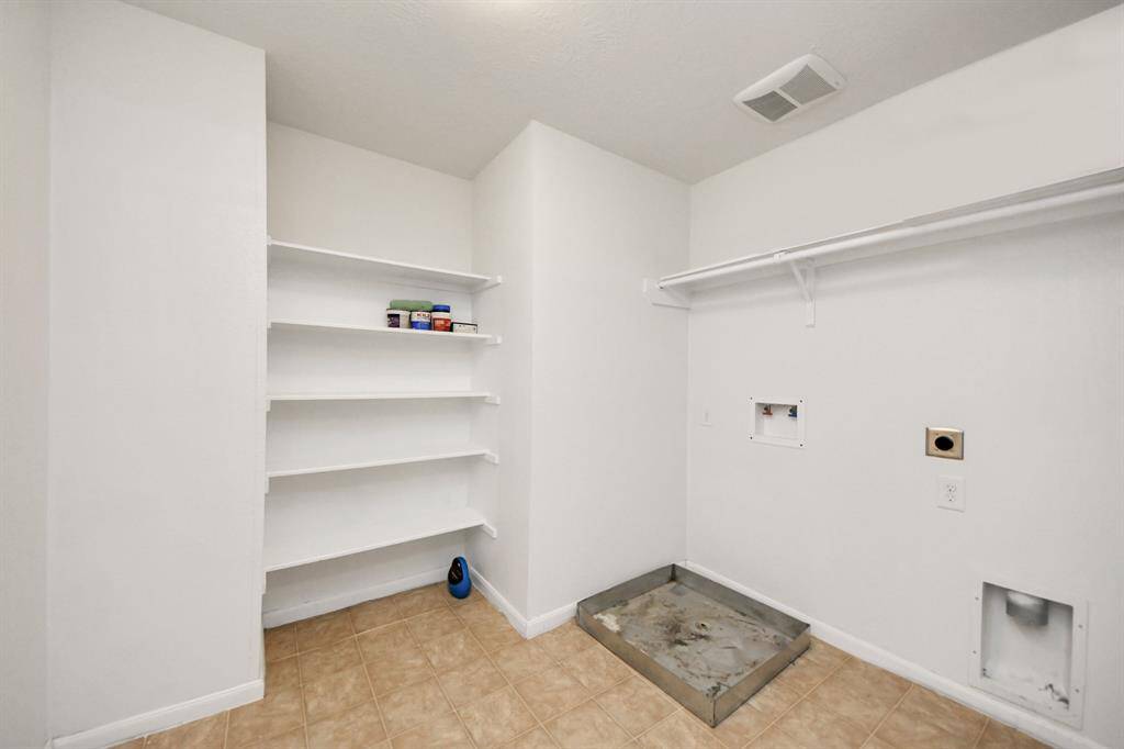 Laundry 2nd floor