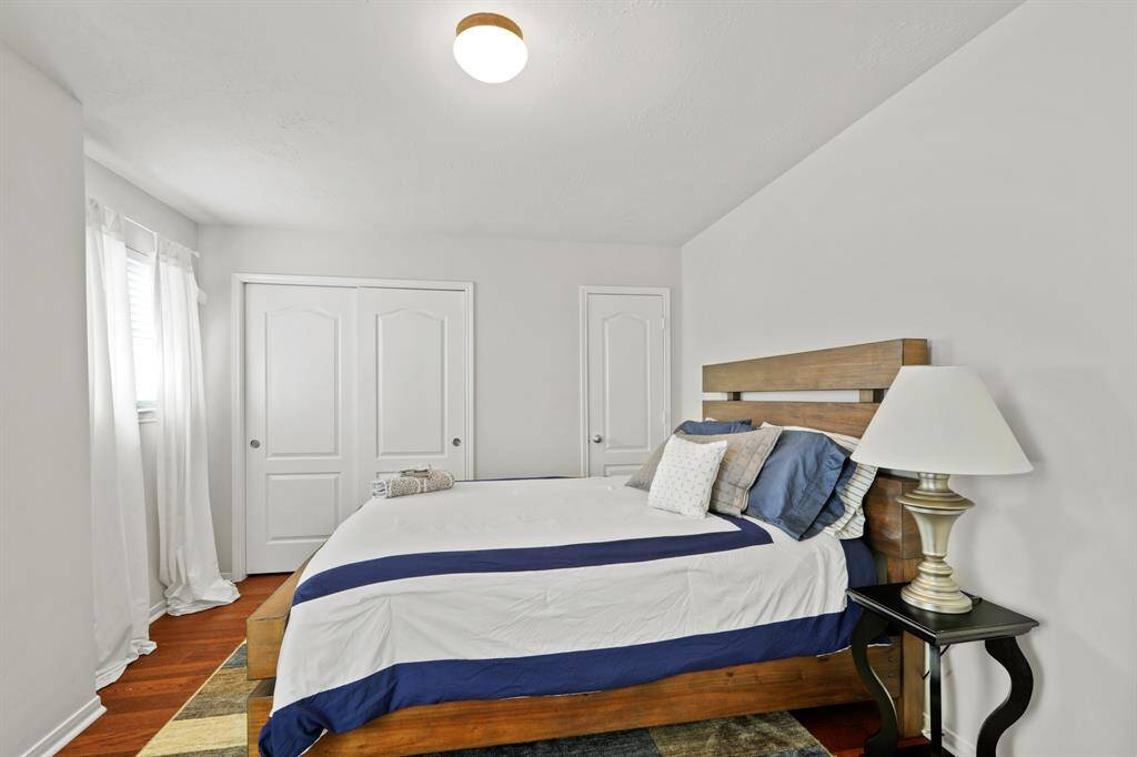 Secondary Bedroom 23