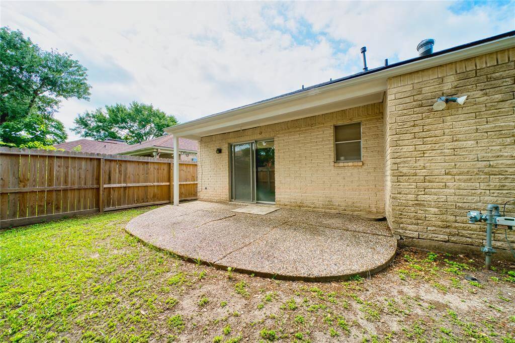 Backyard with Patio area