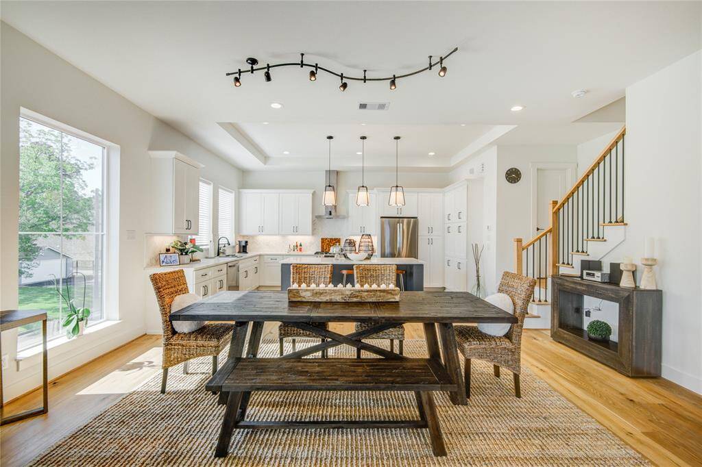 Dining Room Area overlooking the Kitchen
