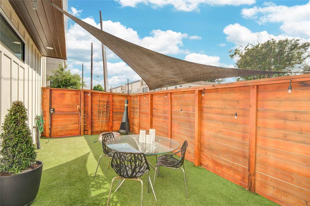 Outdoor living space