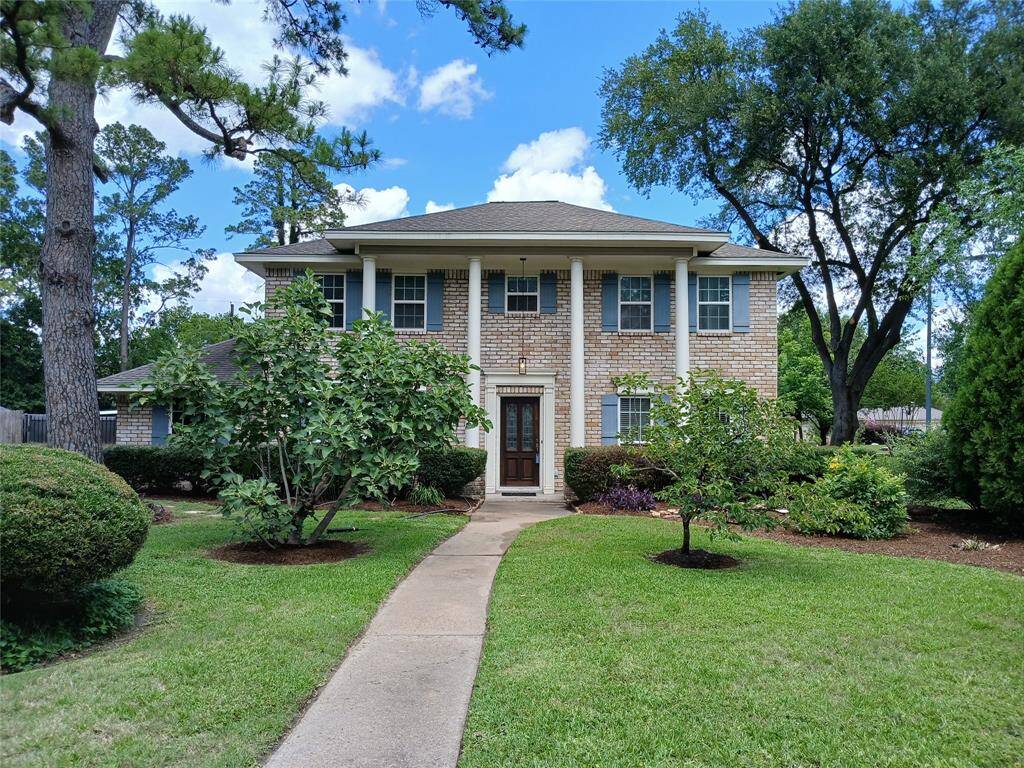 8326 Partlow Lane...Welcome Home!