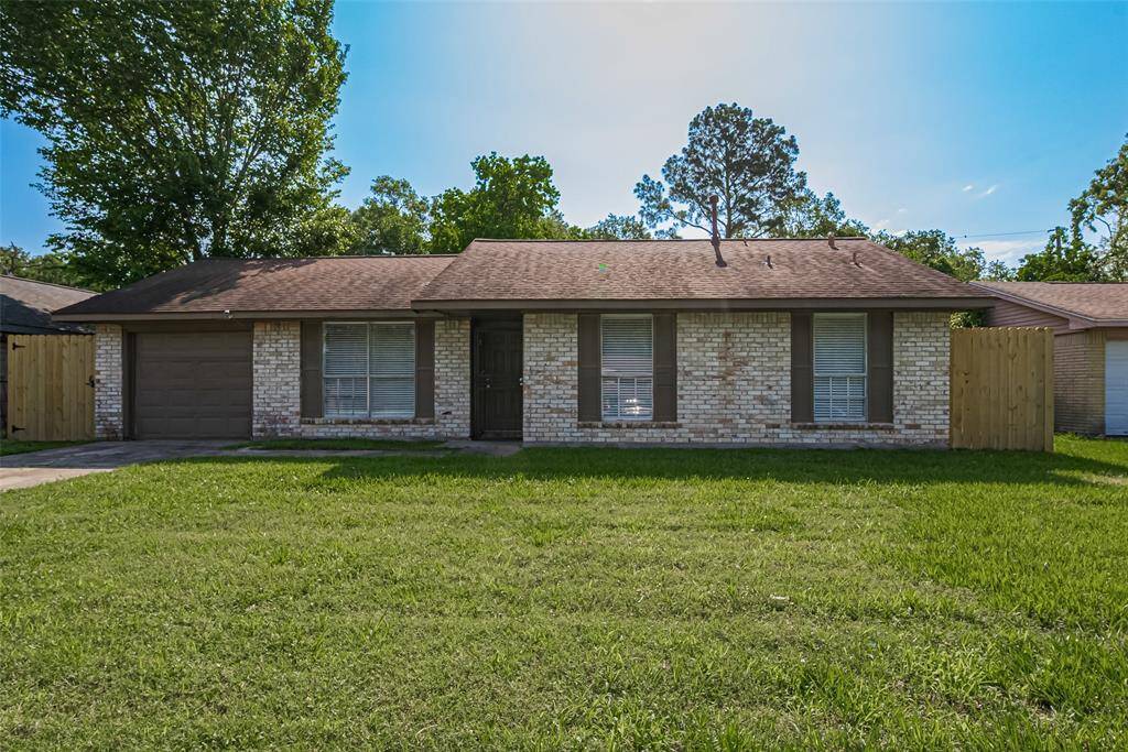 Welcome to 8406 Banting St, a charming 3 bed, 1 full bath home!