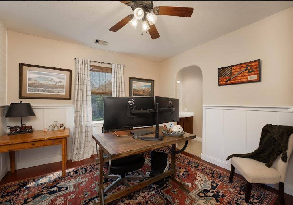 3rd bedroom upstairs