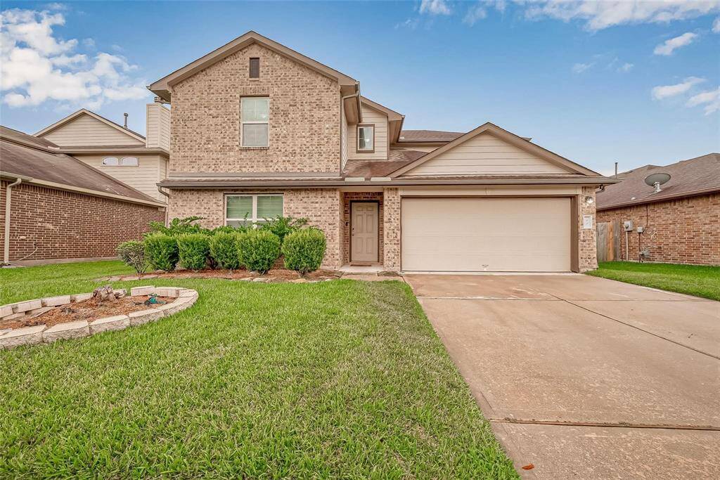 Spacious two-story haven featuring 5 bedrooms and 2.5 bathrooms, including 2 bedrooms conveniently located on the main floor—perfect for growing families and memorable gatherings. Welcome home!