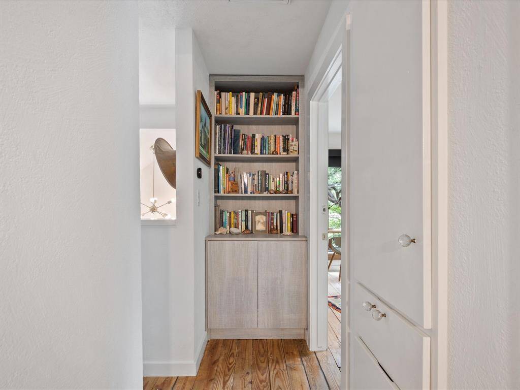 More space for your book lovers.