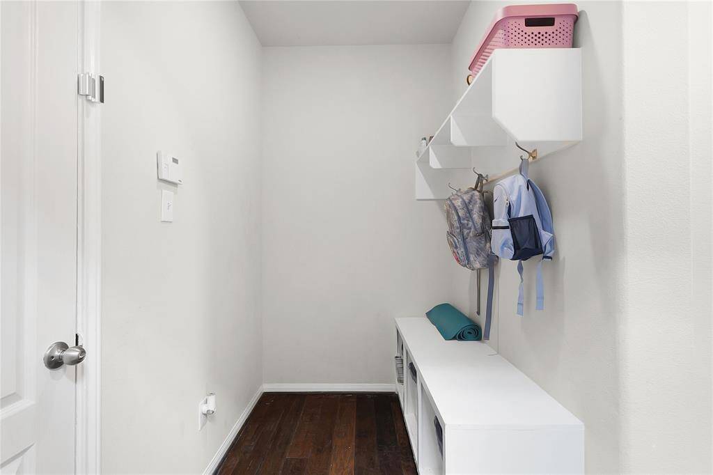 mudroom