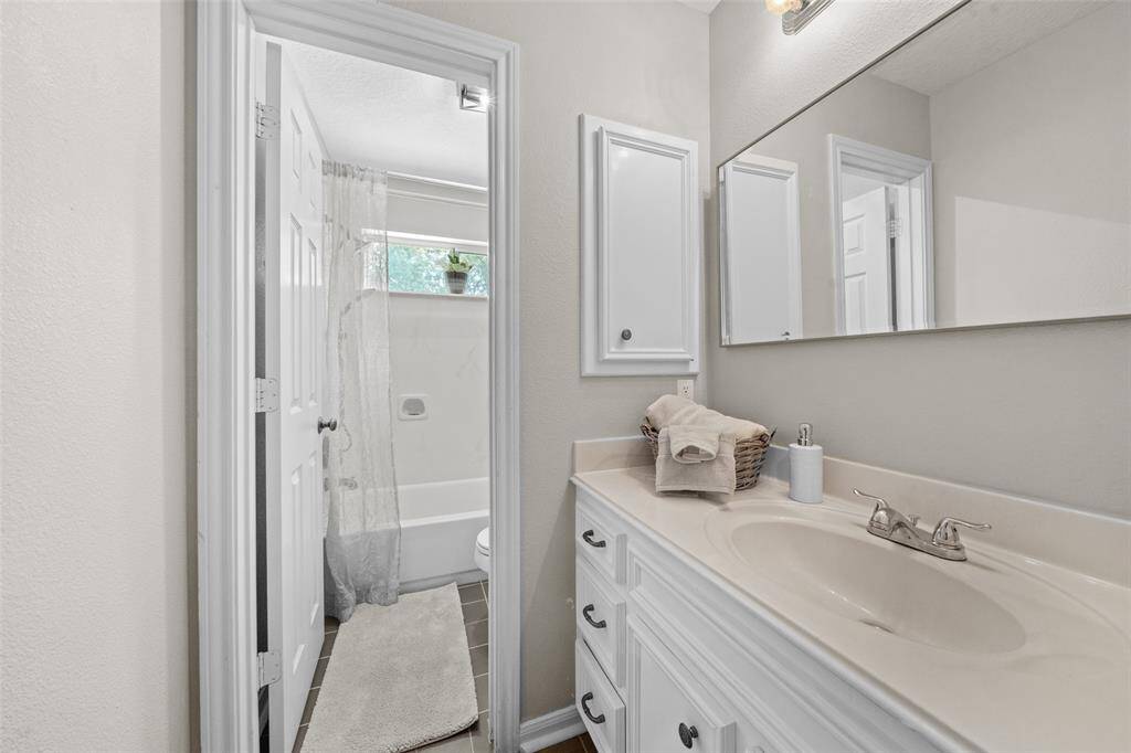 2nd full bath downstairs