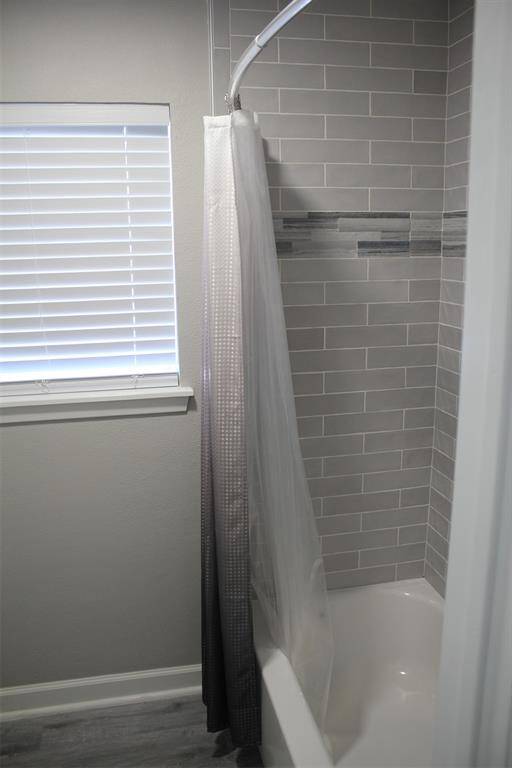 Full shower/bath in second bath