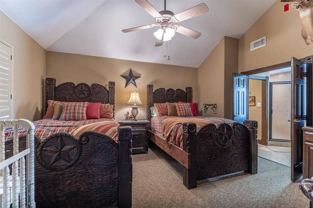 Casita - 1 of 2 Guest Bedrooms