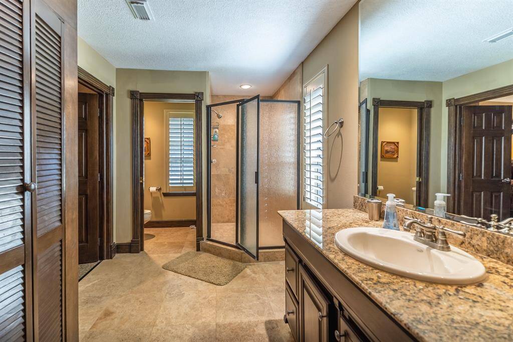 Casita Guest Bath each Bedroom has a private Bath