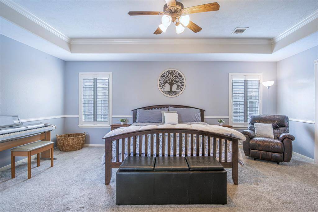 The primary suite is very large, easily accommodating King-size furniture and space for relaxation.