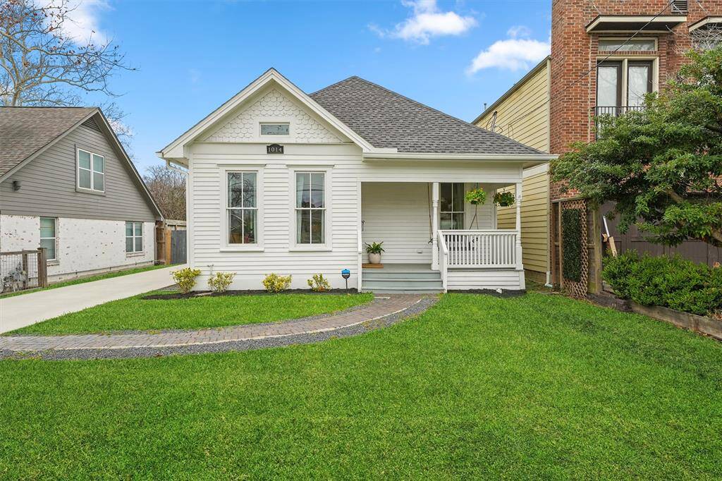 Best of both worlds- traditional historic home and fully renovated. Amazing opportunity to live in the Heights!